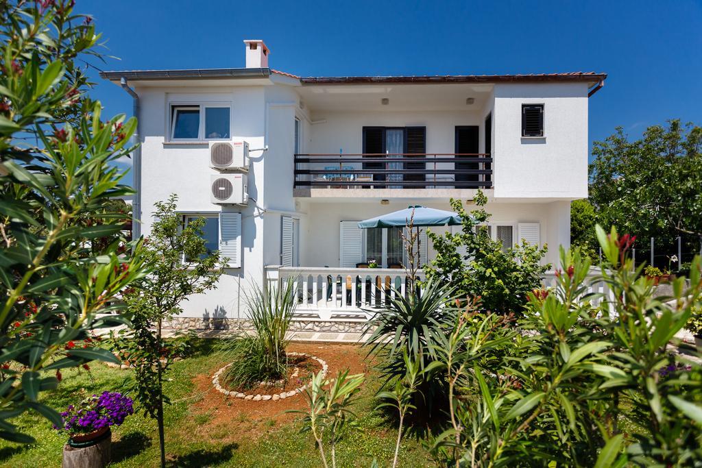 Apartman Marjeto Krk Town Exterior photo